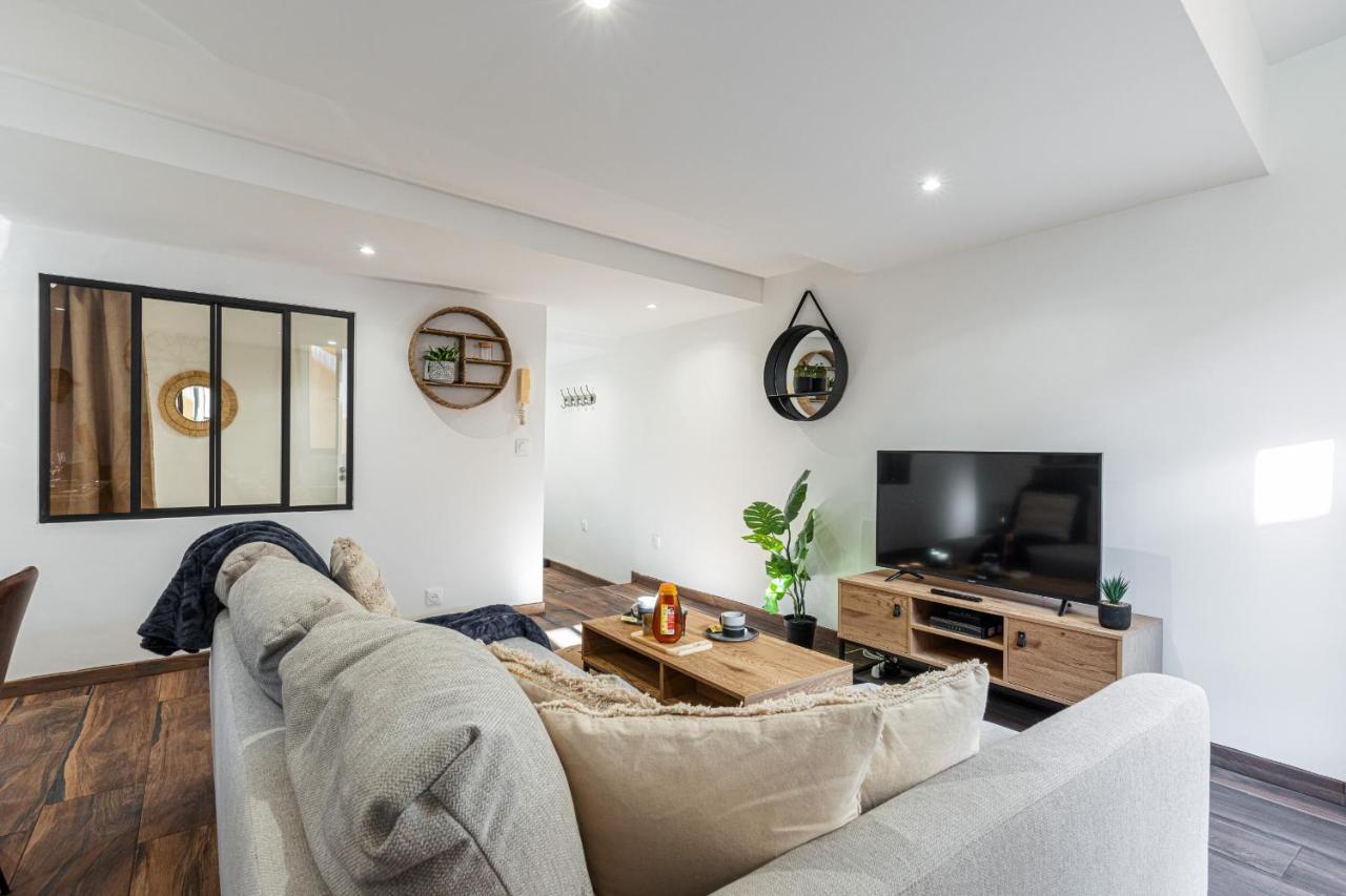 Spacious 2 Bdr Old Town Heart Niza Exterior foto