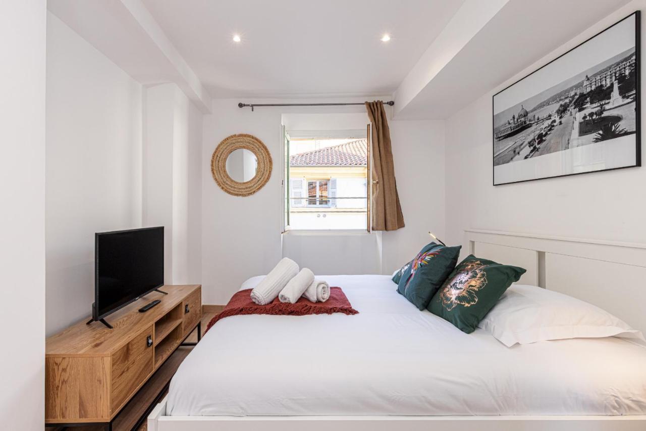 Spacious 2 Bdr Old Town Heart Niza Exterior foto